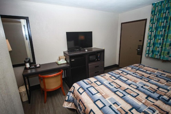 Relax Inn Bradford image 30